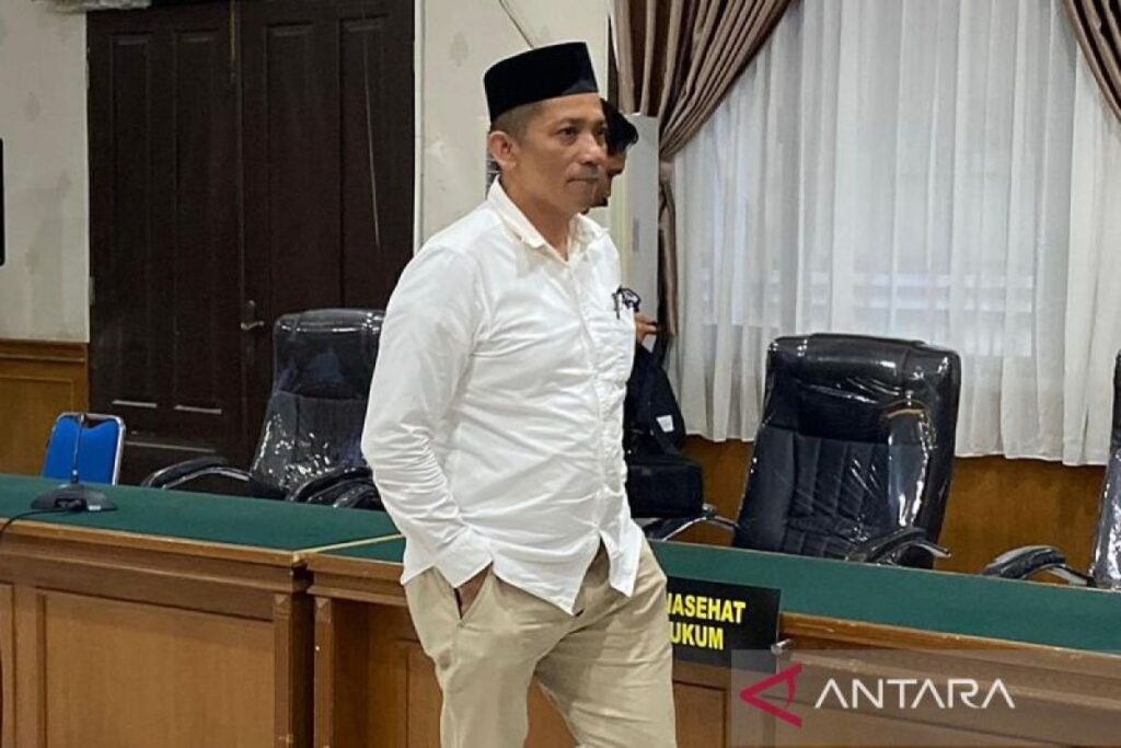 KPK tetapkan Bupati Kepulauan Meranti Muhammad Adil tersangka TPPU