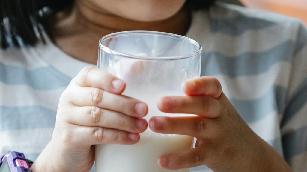 10 Susu Tinggi Kalori untuk Anak, Membantu Menambah Berat Badan Secara Efektif