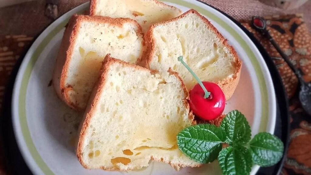 5 Resep Chiffon Cake Lembut Anti Gagal, Enak dan Mudah Dibuat