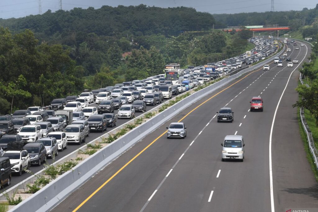 Kemacetan arus balik di Tol Cikopo-Palimanan