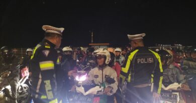 Polisi kawal pemudik motor dari Pelabuhan Bakauheni sampai tujuan