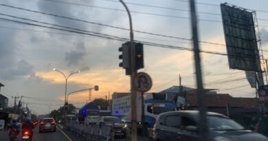 Petugas: Kendaraan dari arah Jakarta melalui Cirebon meningkat