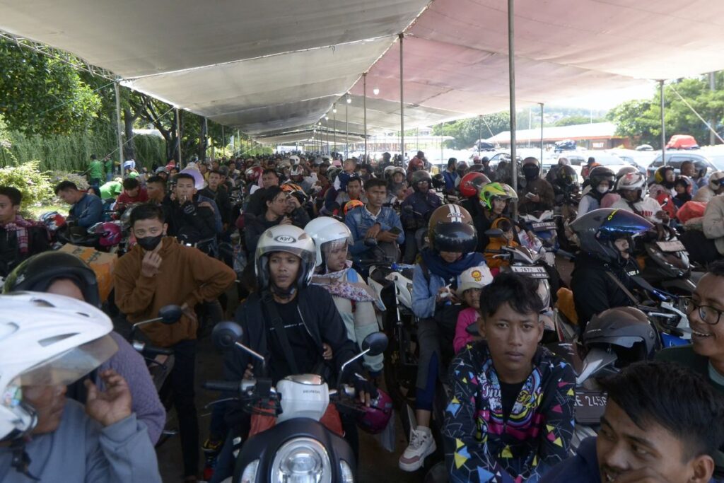 Puncak arus balik sepeda motor di Pelabuhan Bakauheni