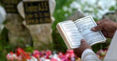 Tradisi ziarah makam saat Idul Fitri
